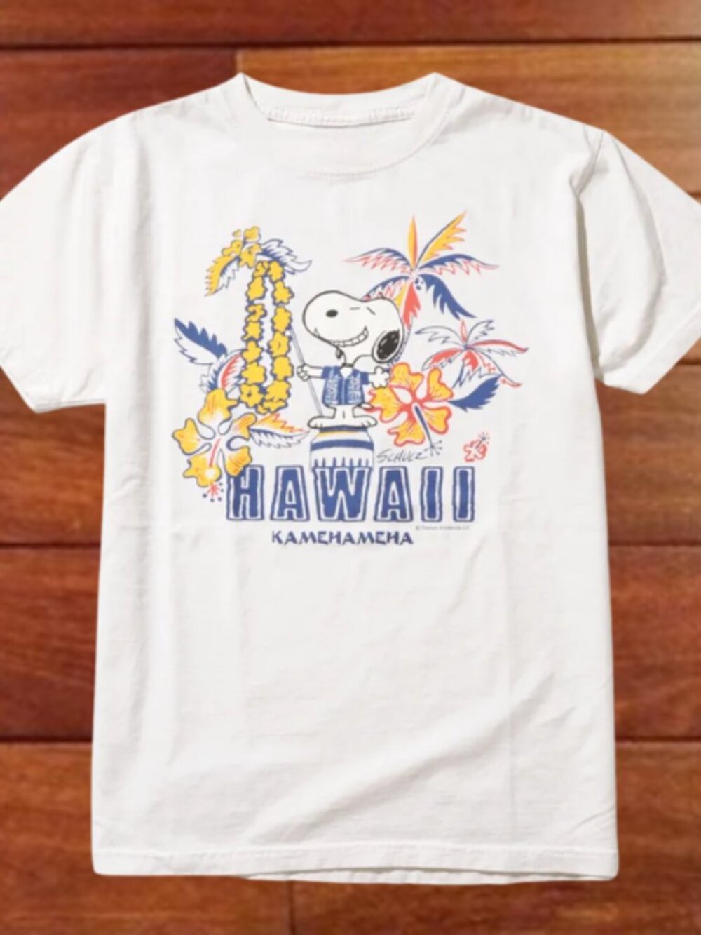 Sun Surf x Peanuts Snoopy Hawaii Kamehameha Graphic T-Shirt